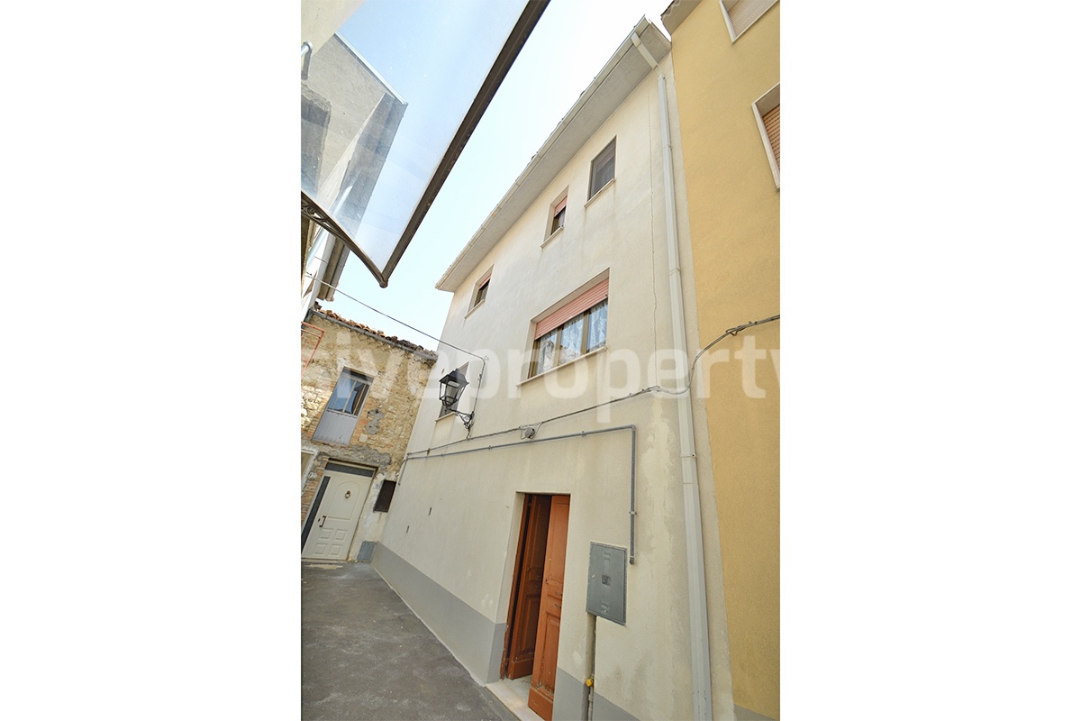 Furnished Townhouse with Outdoor Space for Sale in Italy - Celenza sul Trigno - Abruzzo