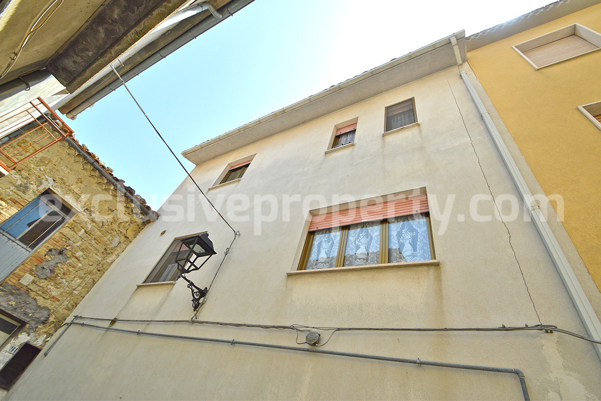 Furnished Townhouse with Outdoor Space for Sale in Italy - Celenza sul Trigno - Abruzzo