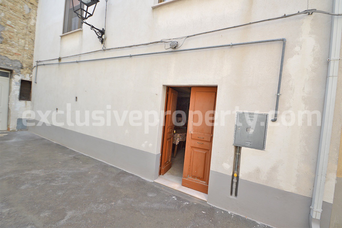 Furnished Townhouse with Outdoor Space for Sale in Italy - Celenza sul Trigno - Abruzzo