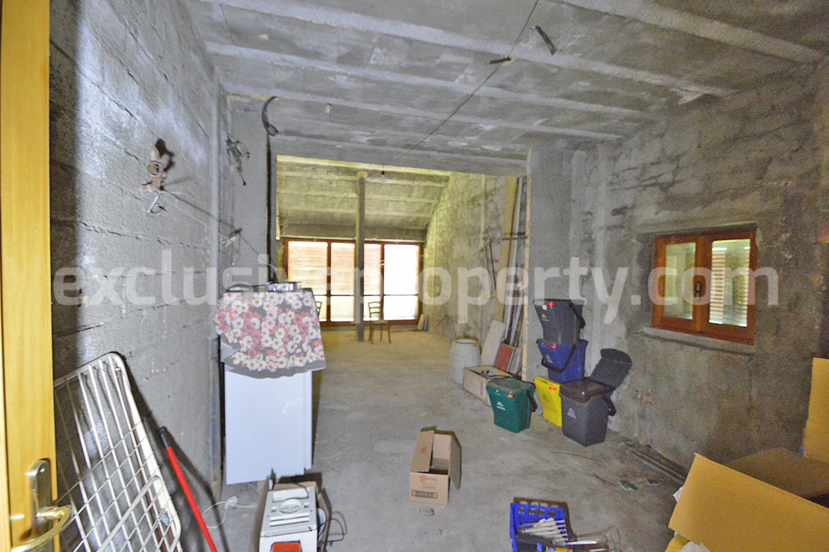 Authentic Italian Country House for Sale in Abruzzo - 260 sqm Home with Land - Garages and Panoramic Views