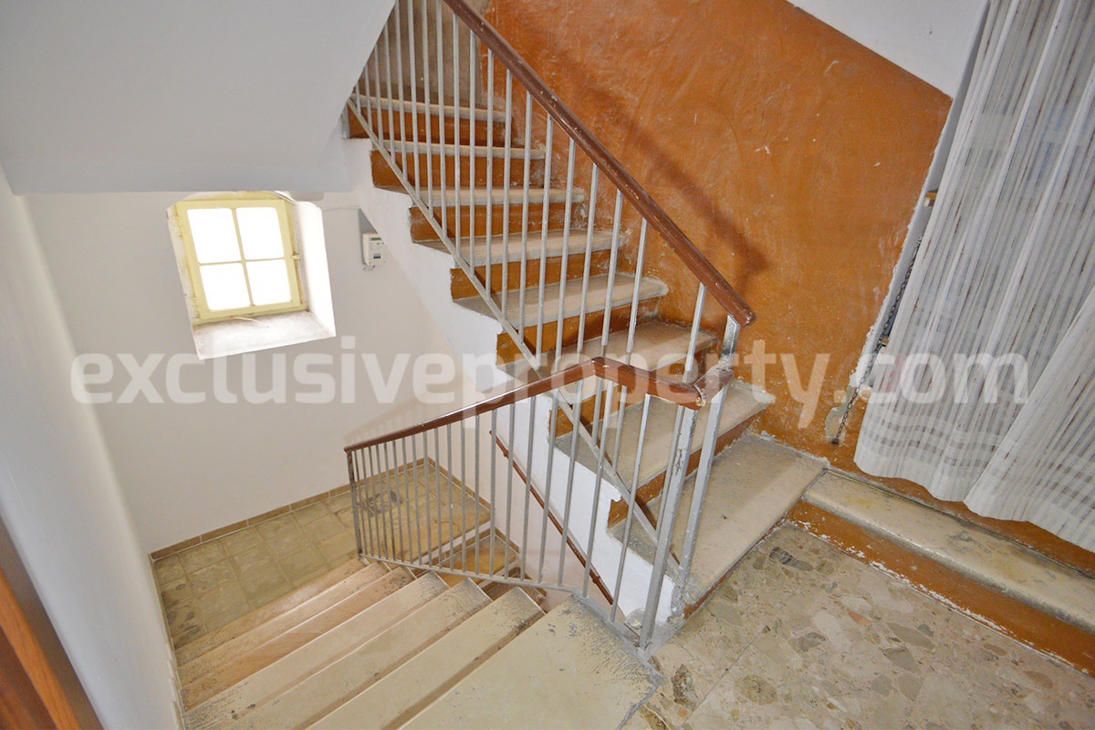 House for Sale in Italy - Independent Historical Palace in Molise with 160 sqm and Original Features