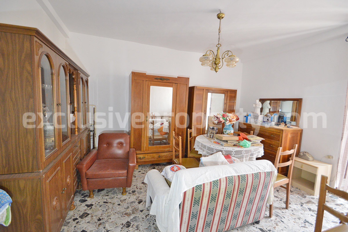 House for Sale in Italy - Independent Historical Palace in Molise with 160 sqm and Original Features