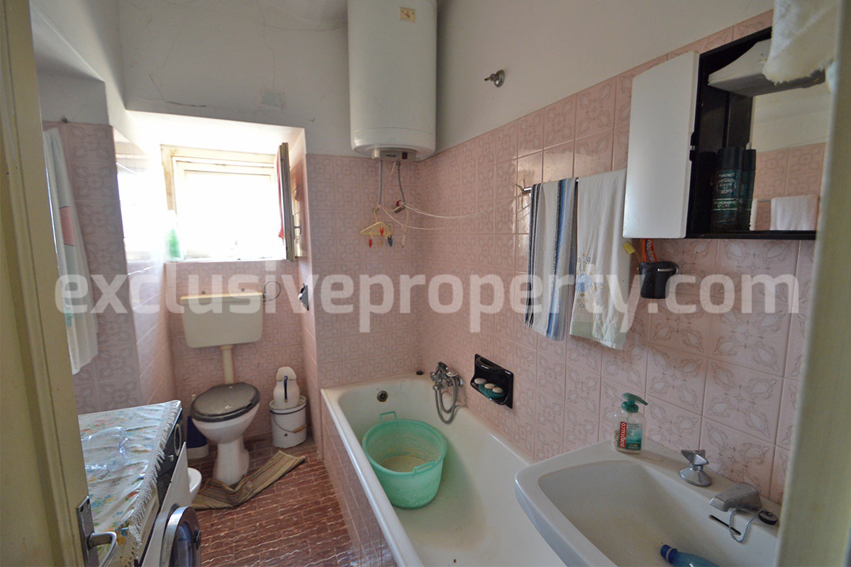 House for Sale in Italy - Historic Home in Montefalcone del Sannio - Molise with Vaulted Ceilings and Cellars