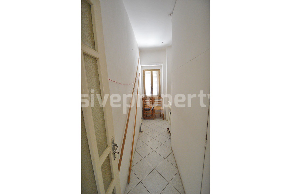 Townhouse for Sale in Molise Italy - 70 sqm with Cellar - Fireplace and Free Parking
