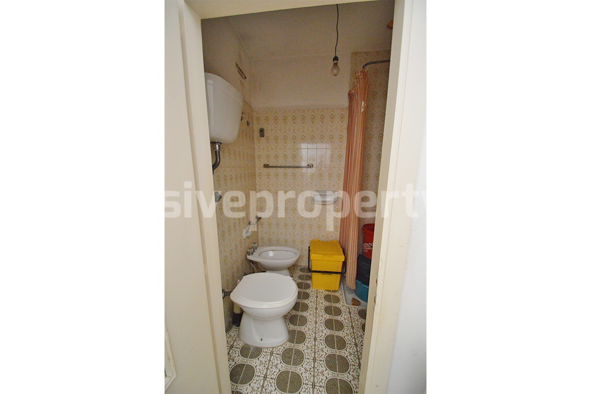 Townhouse for Sale in Molise Italy - 70 sqm with Cellar - Fireplace and Free Parking