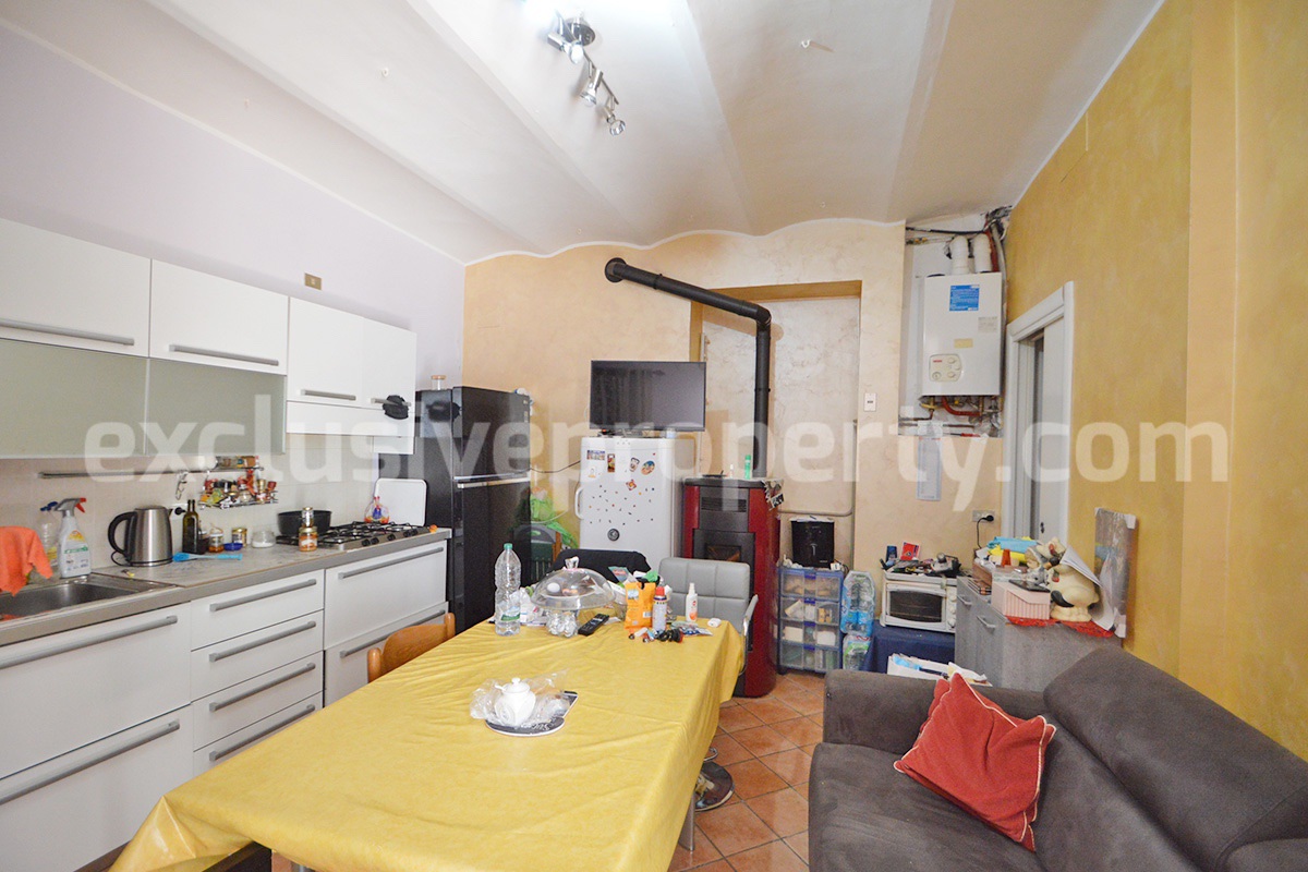 Renovated Townhouse for Sale in Molise Italy - Vaulted Ceilings - Habitable