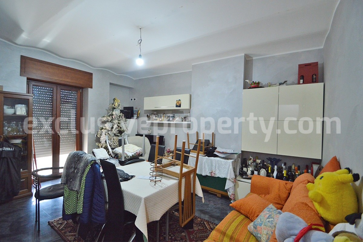 Renovated Townhouse for Sale in Molise Italy - Vaulted Ceilings - Habitable