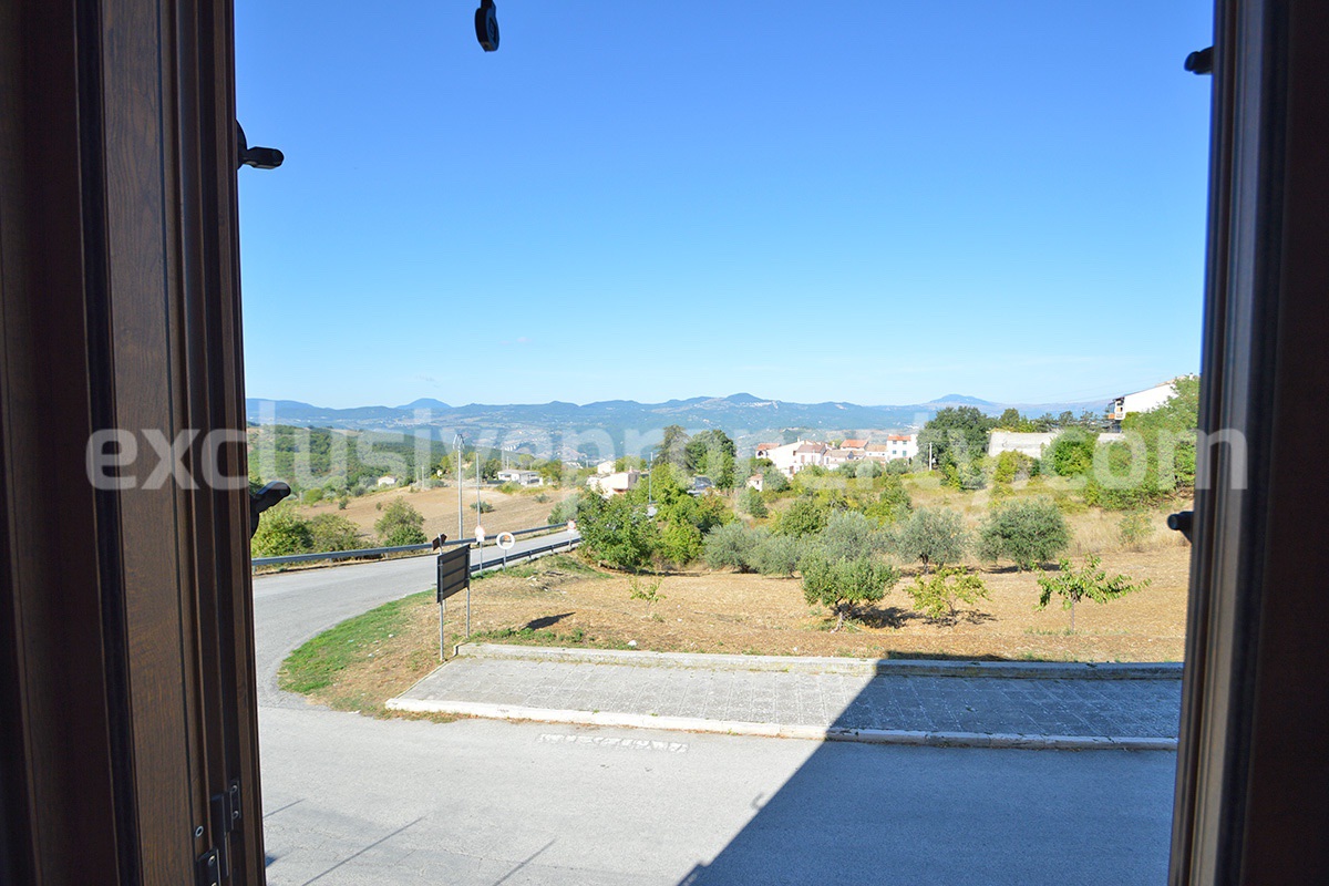 Completely renovated house with garden for sale in the Molise region