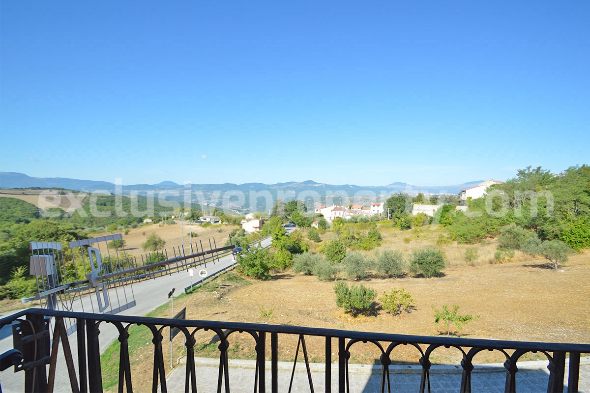 Completely renovated house with garden for sale in the Molise region