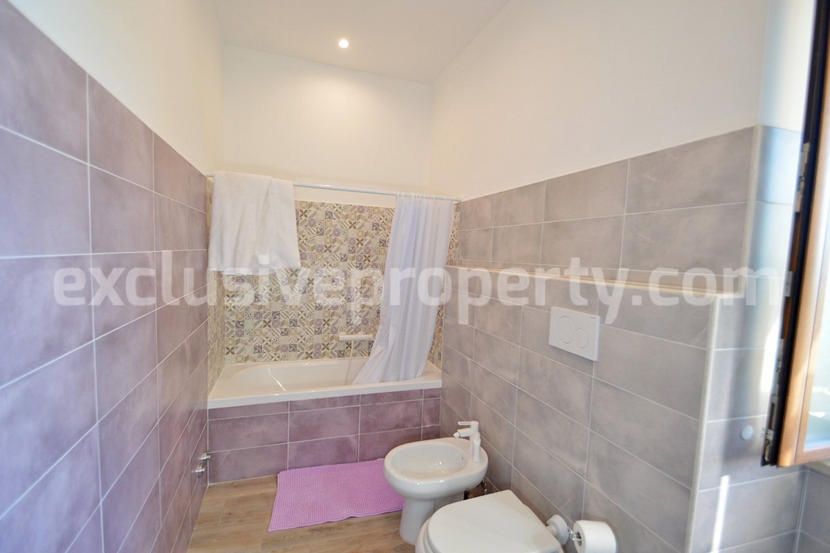 Completely renovated house with garden for sale in the Molise region