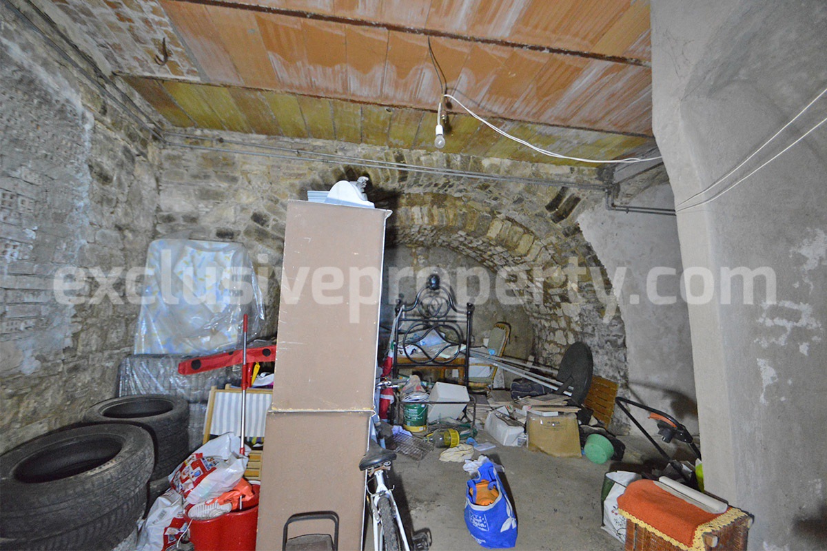Completely renovated house with garden for sale in the Molise region