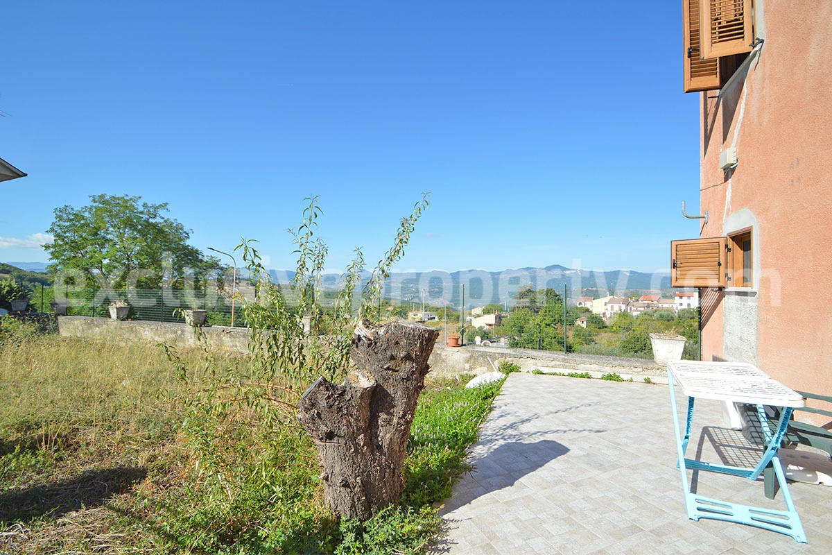 Completely renovated house with garden for sale in the Molise region