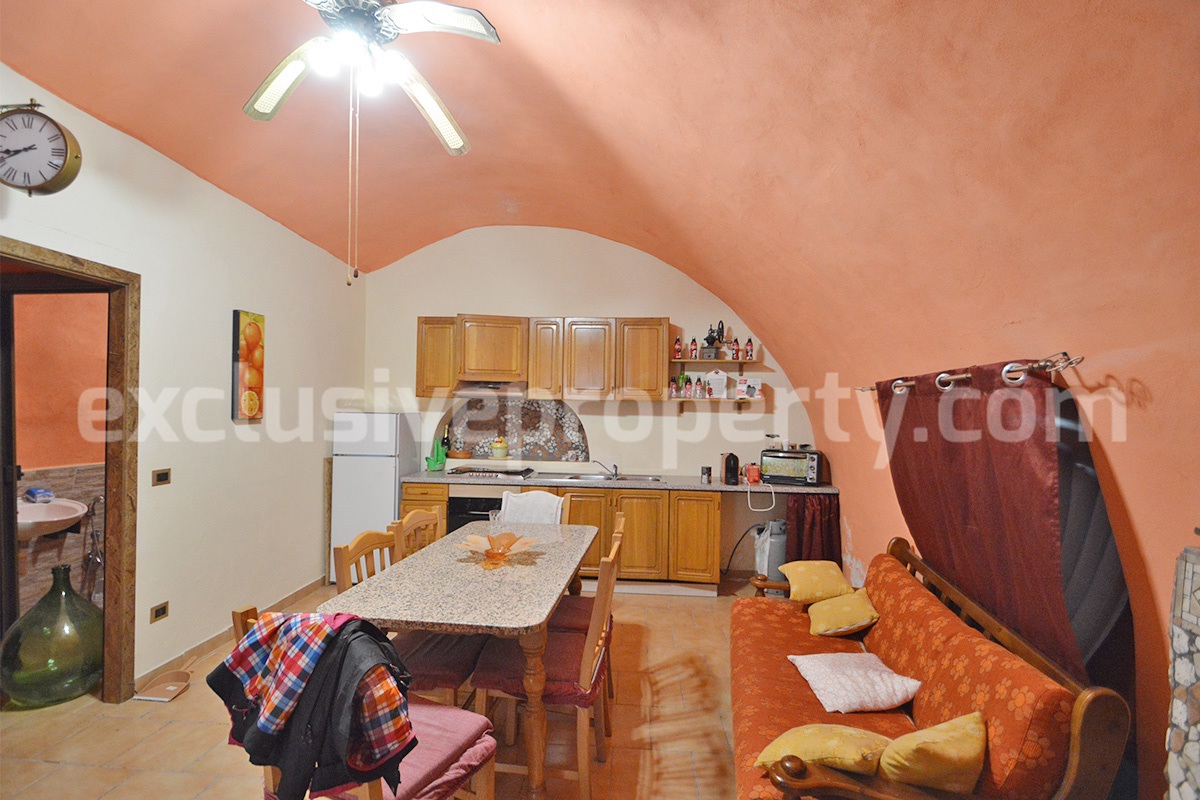 Stone house for sale in Casacalenda - Molise - Furnished with panoramic views and wooden roof