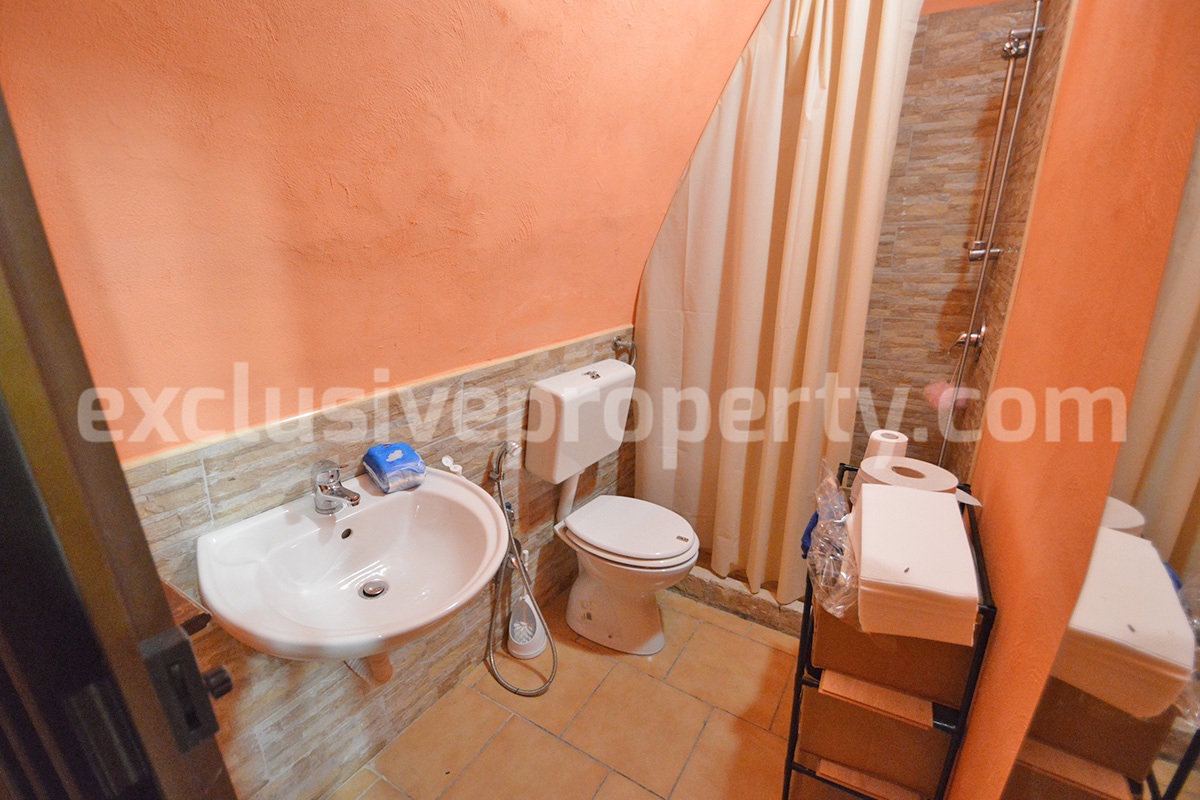 Stone house for sale in Casacalenda - Molise - Furnished with panoramic views and wooden roof