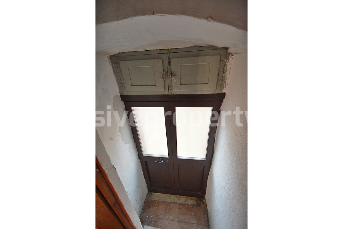 Stone house for sale in Casacalenda - Molise - Furnished with panoramic views and wooden roof