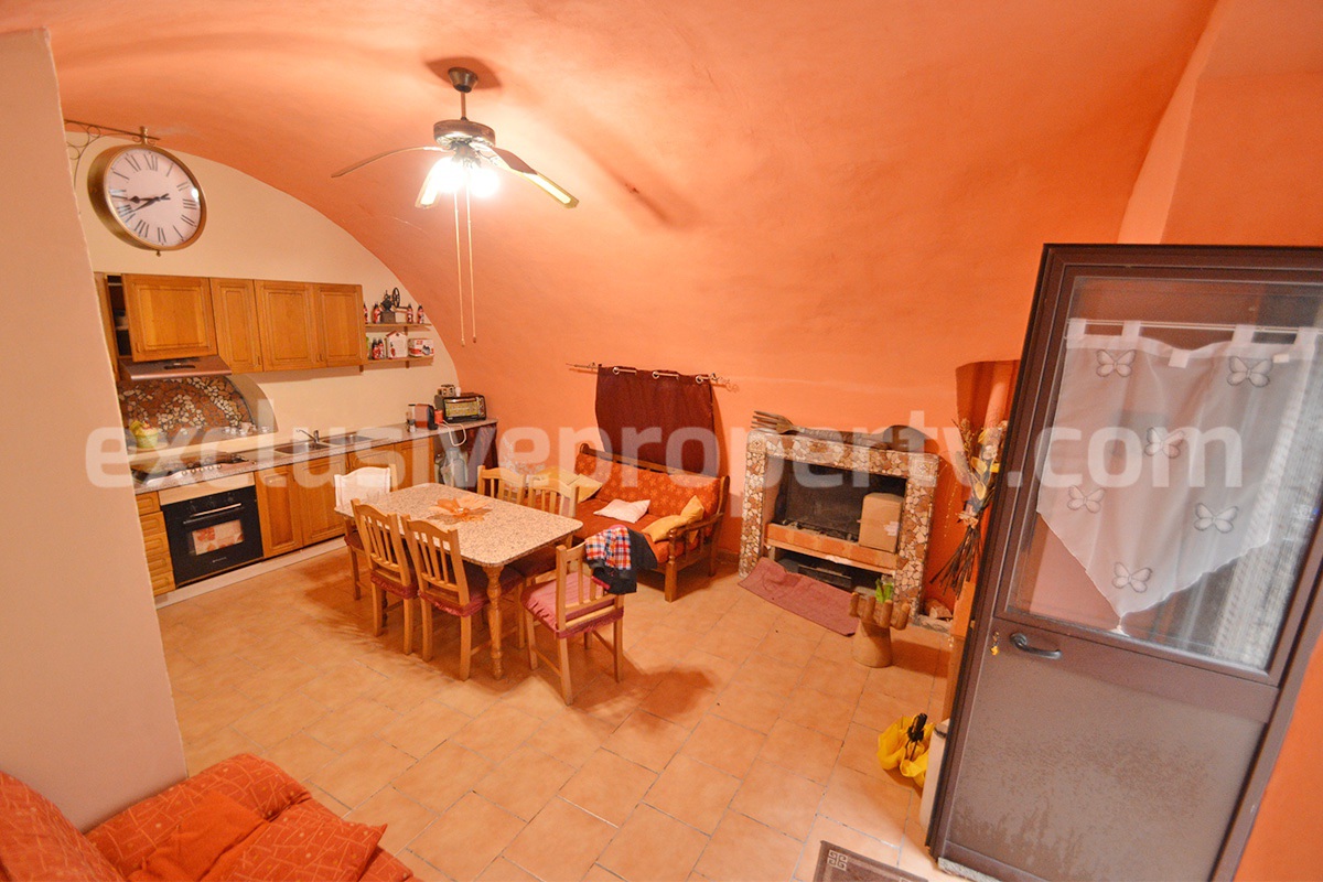 Stone house for sale in Casacalenda - Molise - Furnished with panoramic views and wooden roof