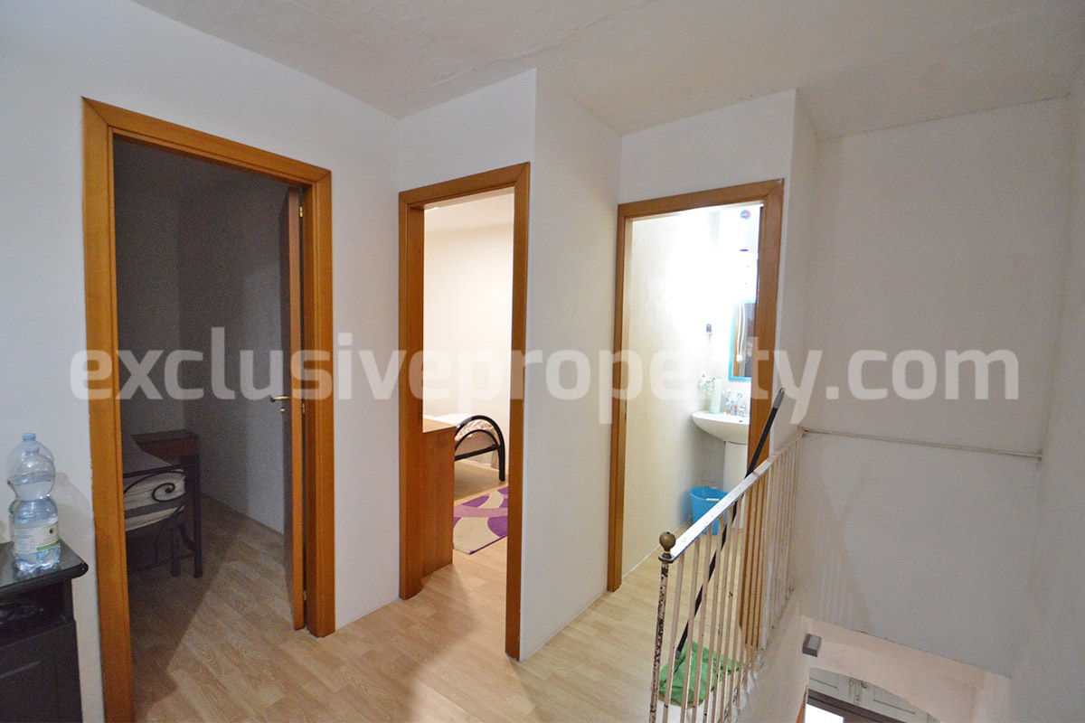 Stone house for sale in Casacalenda - Molise - Furnished with panoramic views and wooden roof