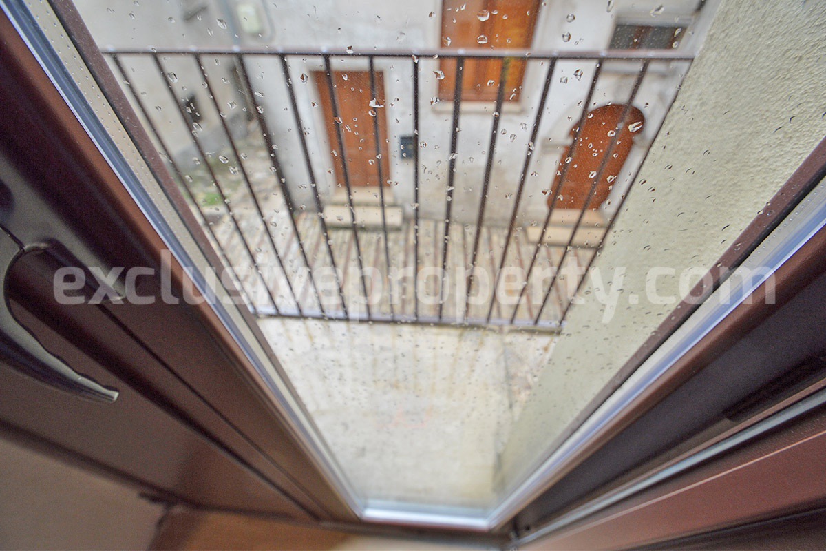 Stone house for sale in Casacalenda - Molise - Furnished with panoramic views and wooden roof