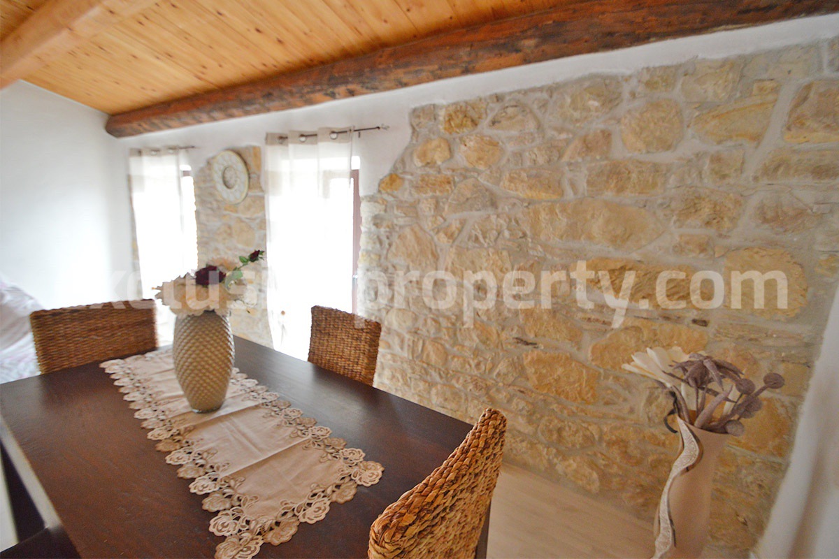 Stone house for sale in Casacalenda - Molise - Furnished with panoramic views and wooden roof