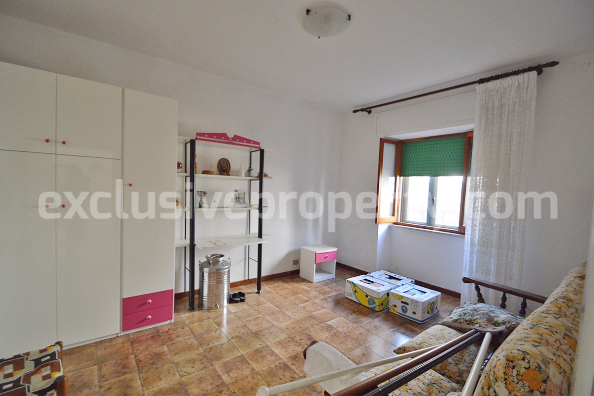 Country house with terrace and land for sale in Roccascalegna - Abruzzo - Italy