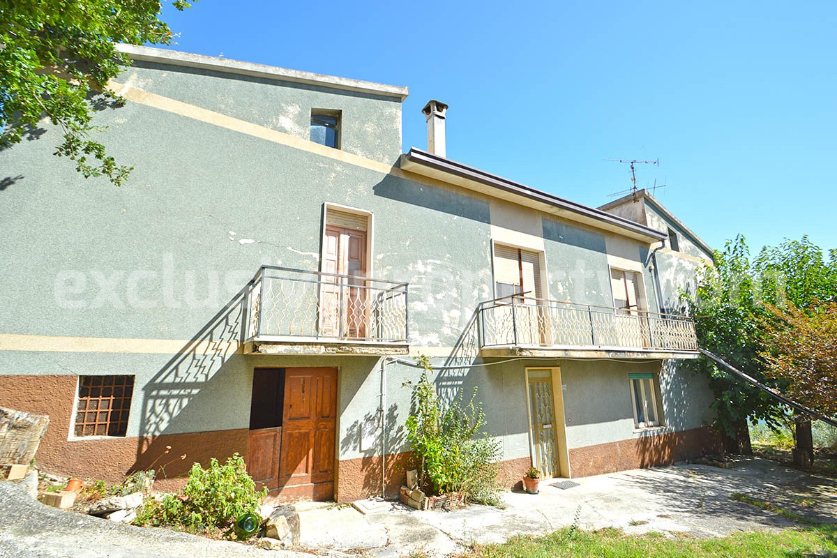 House for sale in Roccascalegna in Abruzzo - The House of Chakras with panoramic views