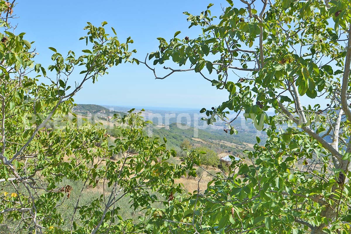 House for sale in Roccascalegna in Abruzzo - The House of Chakras with panoramic views