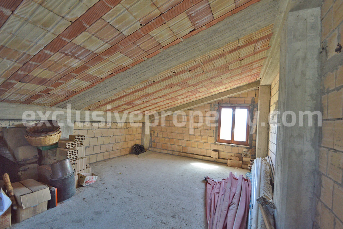 House for sale in Roccascalegna in Abruzzo - The House of Chakras with panoramic views
