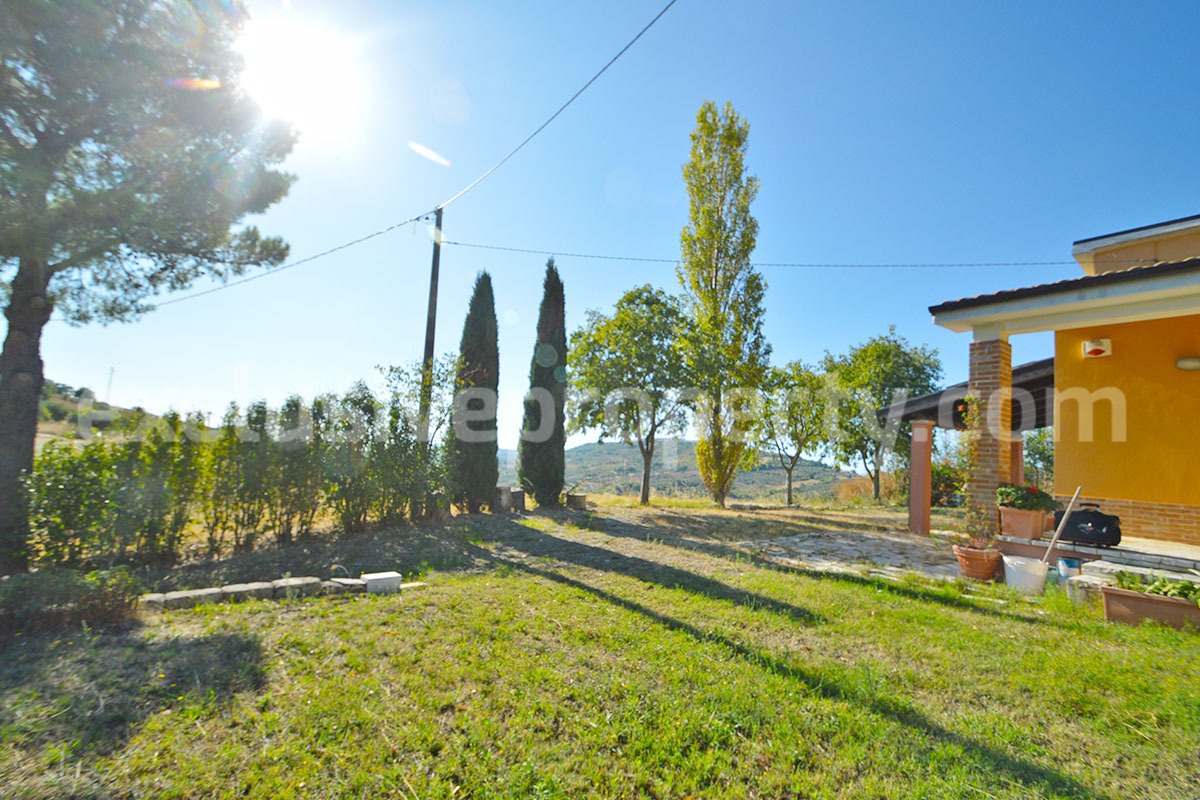Country house for sale in Italy in Molise with sea view and land