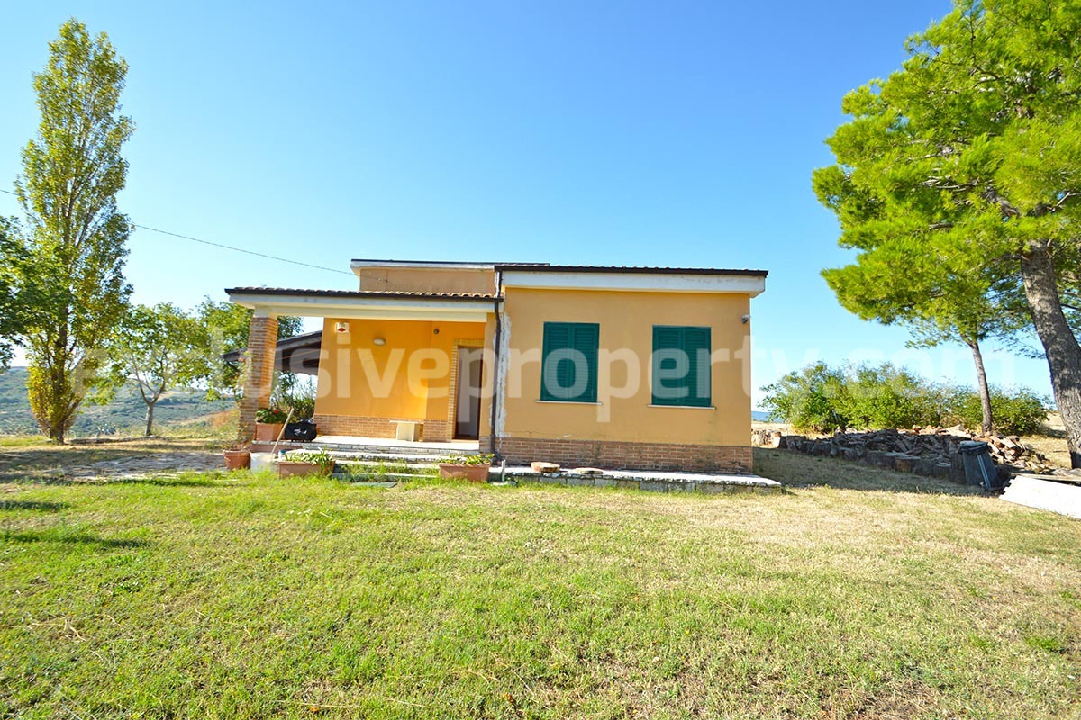 Country house for sale in Italy in Molise with sea view and land