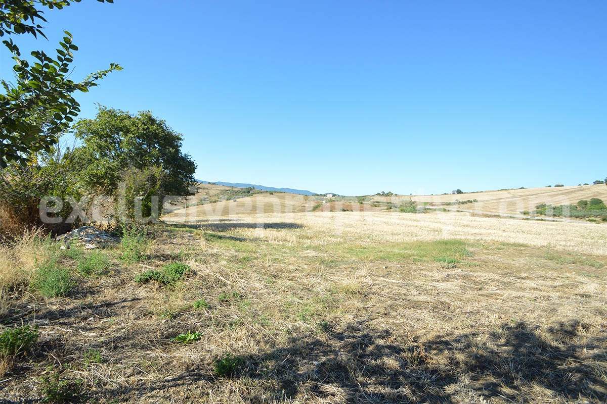 Country house for sale in Italy in Molise with sea view and land