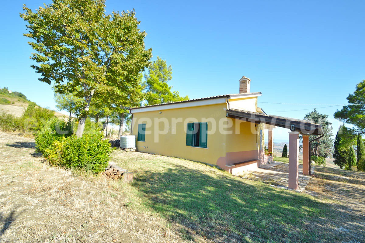 Country house for sale in Italy in Molise with sea view and land
