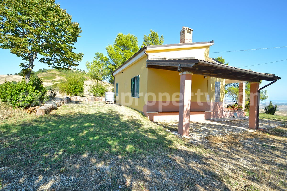 Country house for sale in Italy in Molise with sea view and land