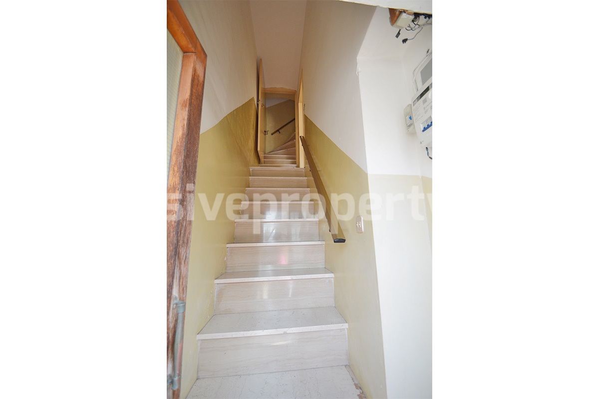 Stone Townhouse for Sale in Tufillo - Abruzzo - Balcony Garden and Courtyard