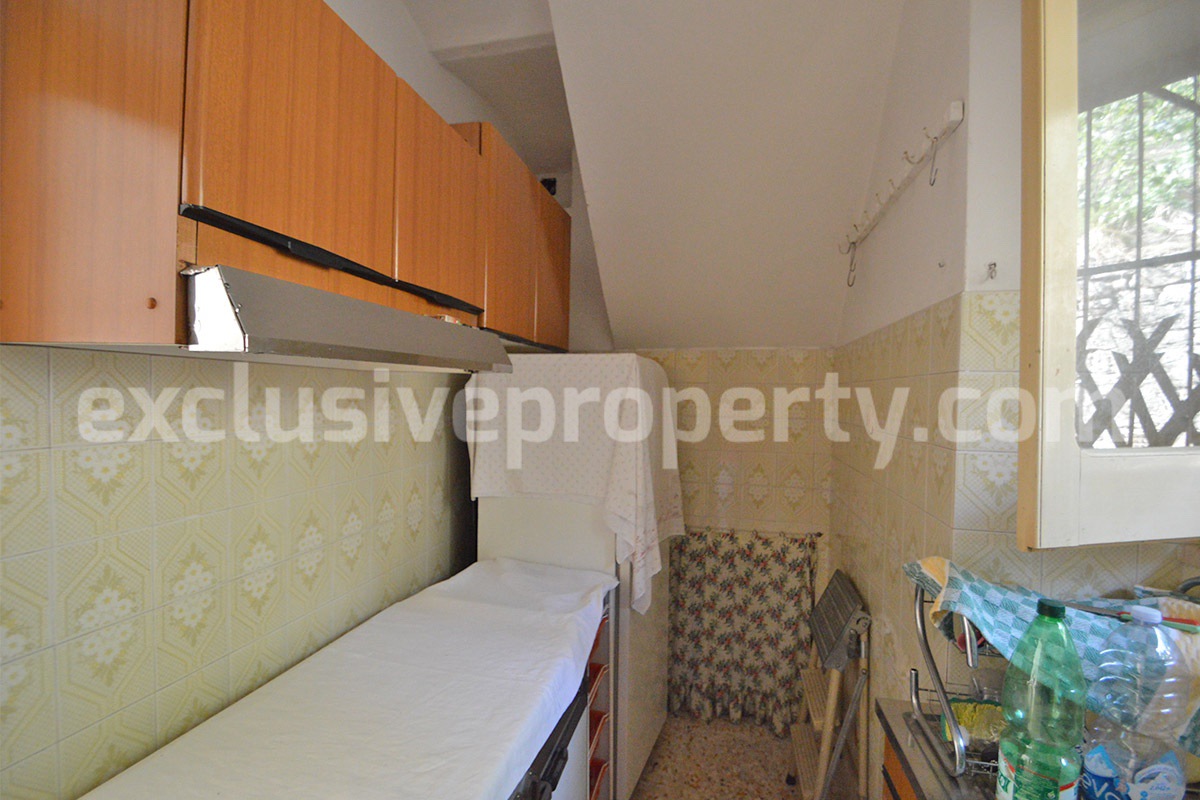 Stone Townhouse for Sale in Tufillo - Abruzzo - Balcony Garden and Courtyard