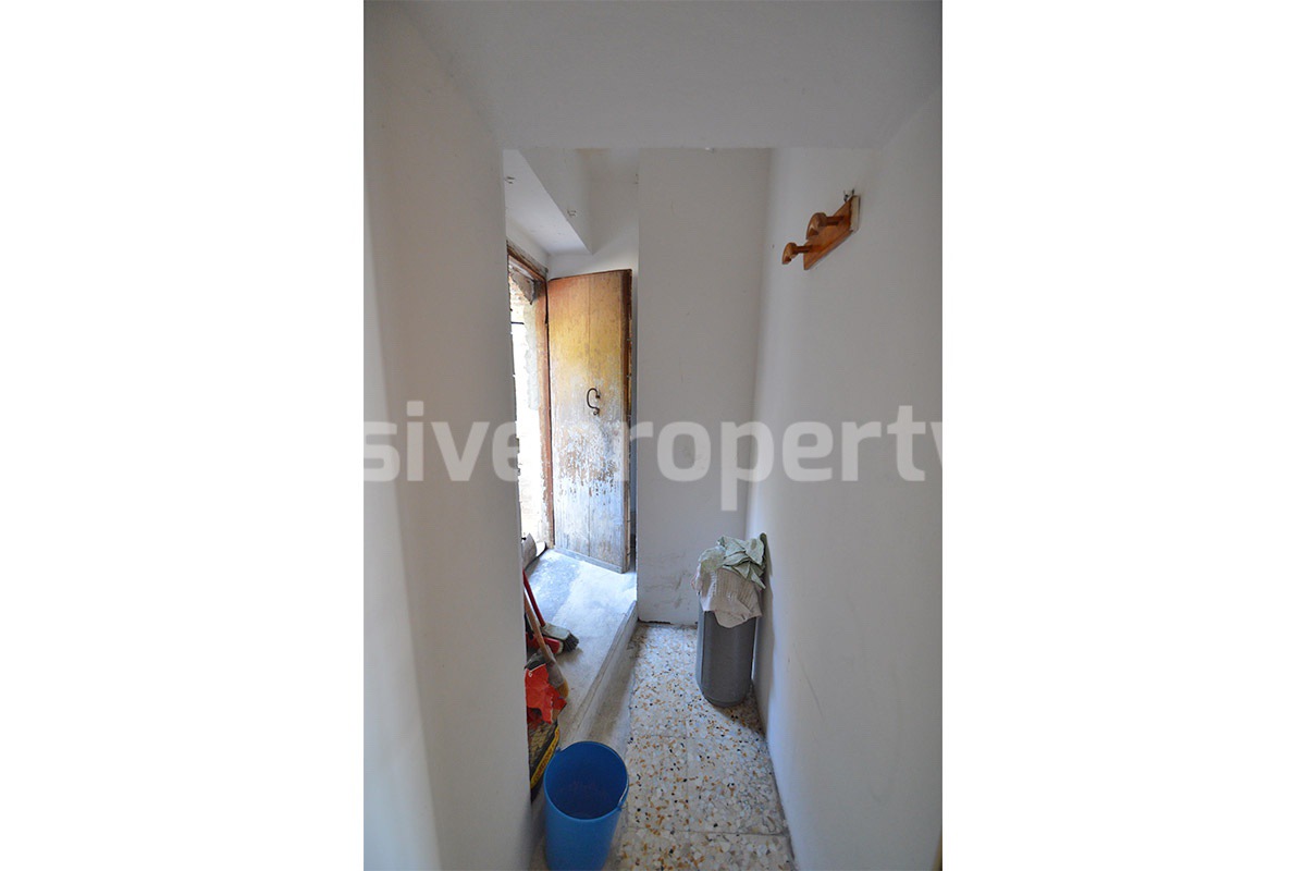 Stone Townhouse for Sale in Tufillo - Abruzzo - Balcony Garden and Courtyard