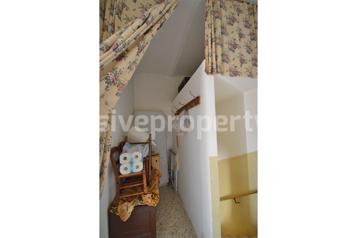 Stone Townhouse for Sale in Tufillo - Abruzzo - Balcony Garden and Courtyard