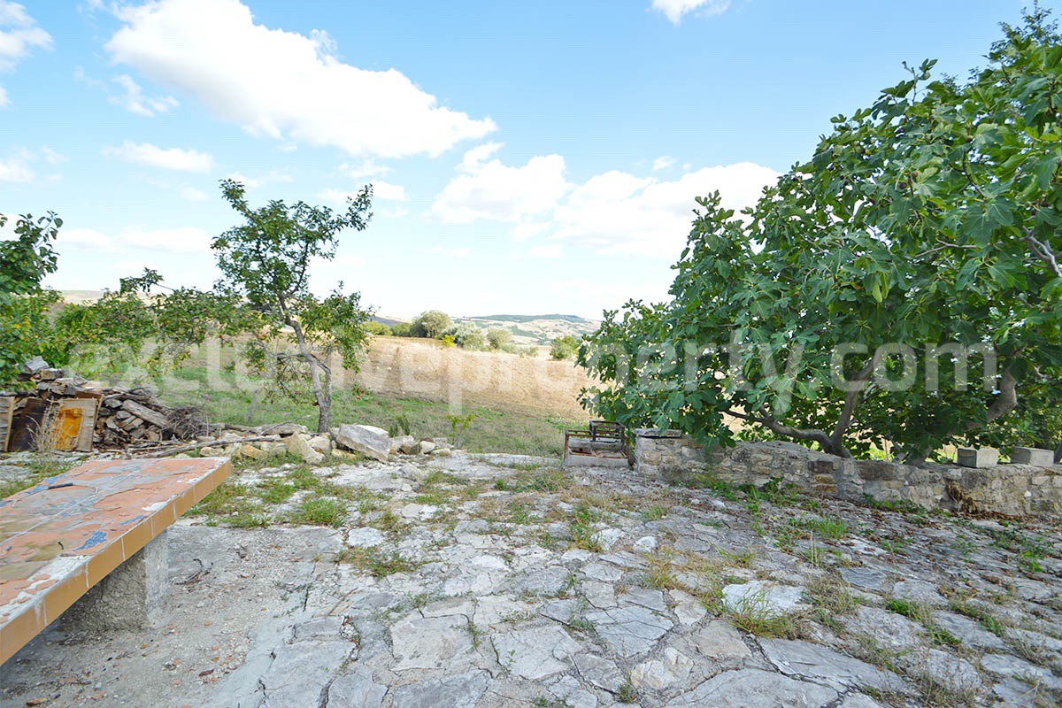 Stone Country House for Sale in Molise - Italy with Terrace and Land