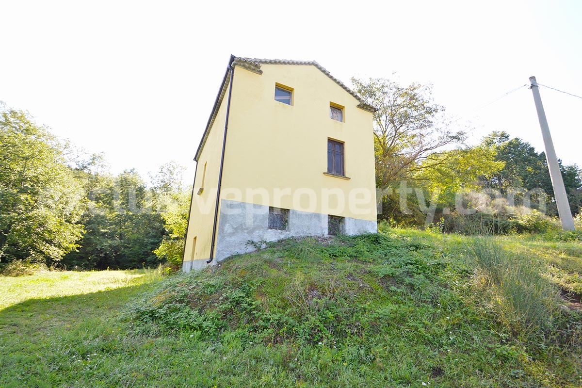 Stone Country House with Land for Sale in Molise near Campobasso