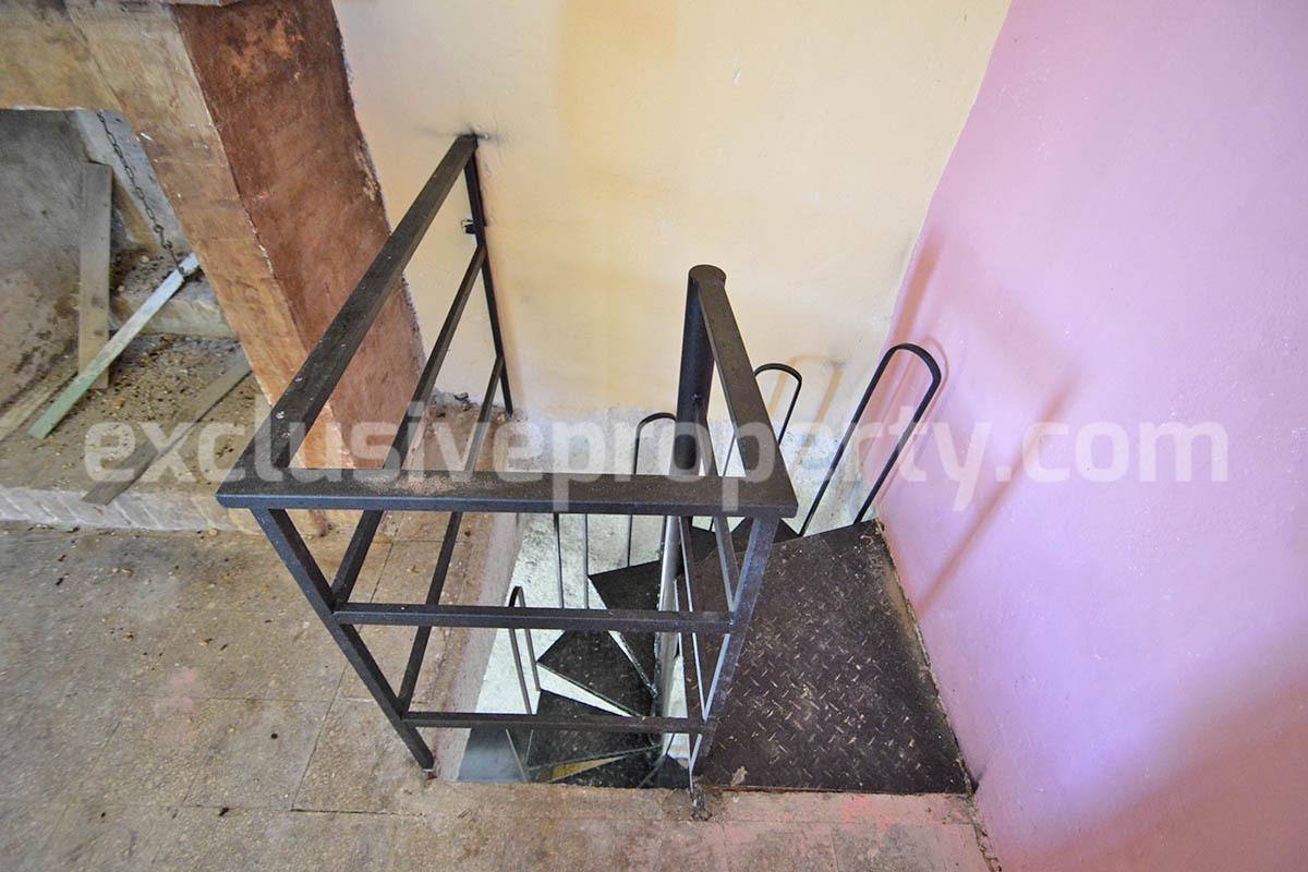 Stone Country House with Land for Sale in Molise near Campobasso