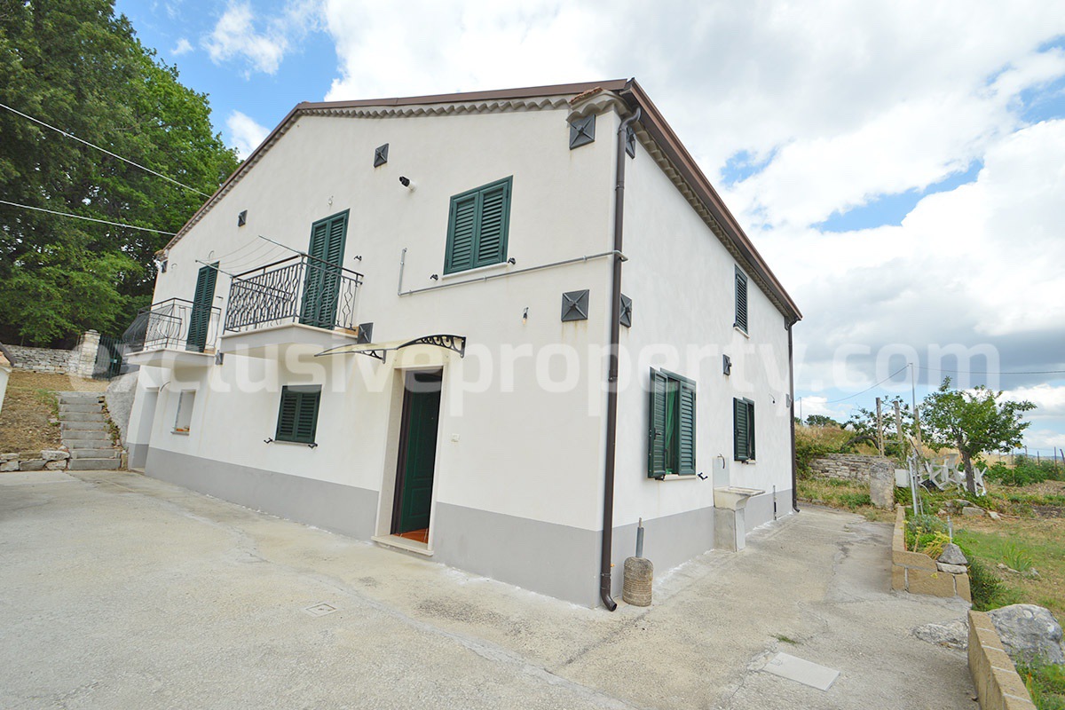 Renovated country house with land - outbuilding and woodland for sale in Trivento - Molise - near the Adriatic coast
