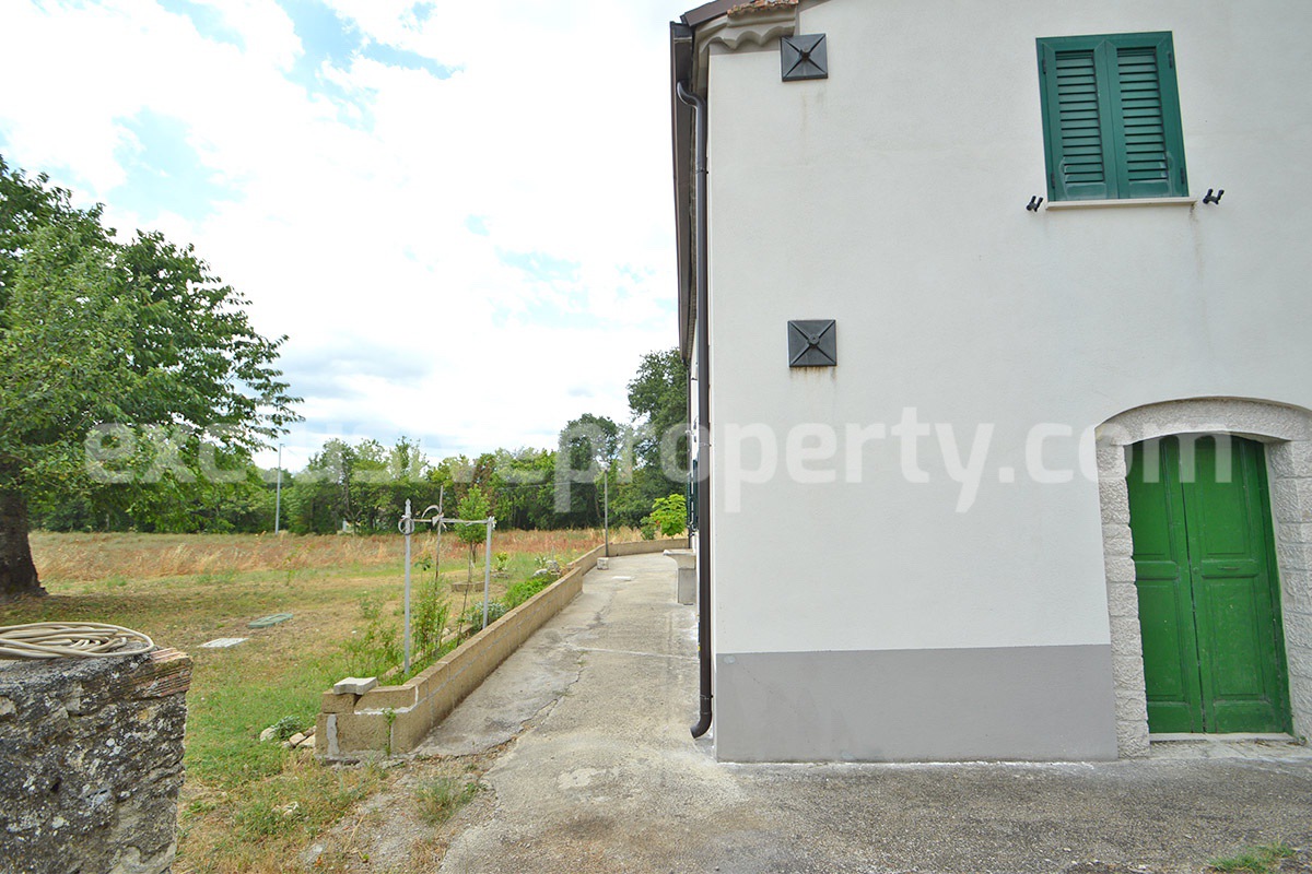 Renovated country house with land - outbuilding and woodland for sale in Trivento - Molise - near the Adriatic coast