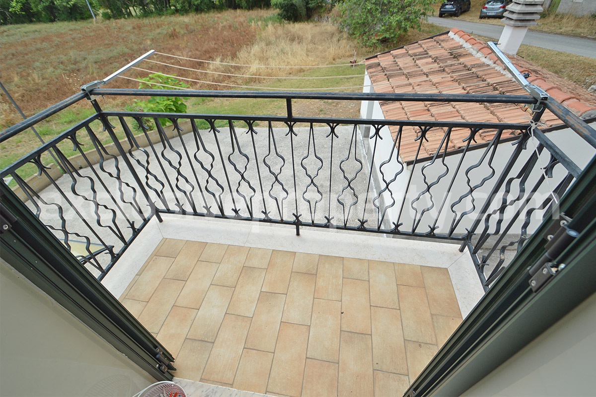 Renovated country house with land - outbuilding and woodland for sale in Trivento - Molise - near the Adriatic coast