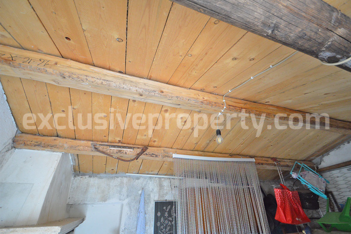 Renovated country house with land - outbuilding and woodland for sale in Trivento - Molise - near the Adriatic coast