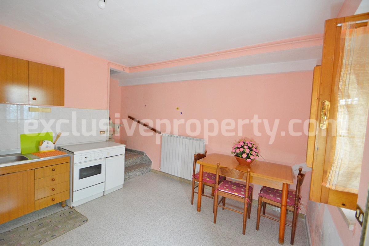 Ancient stone house with outdoor space and panoramic views for sale in Abruzzo - Italy