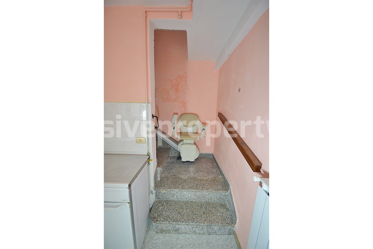 Ancient stone house with outdoor space and panoramic views for sale in Abruzzo - Italy