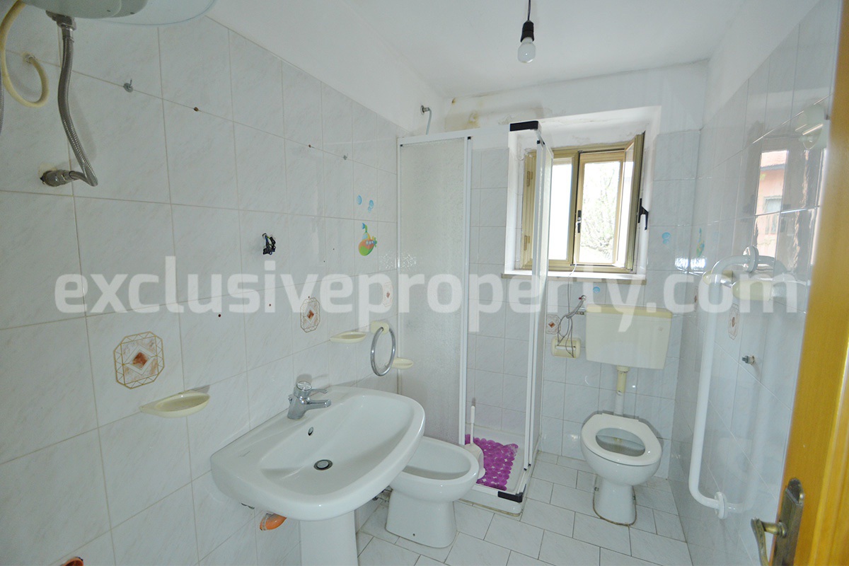 Ancient stone house with outdoor space and panoramic views for sale in Abruzzo - Italy