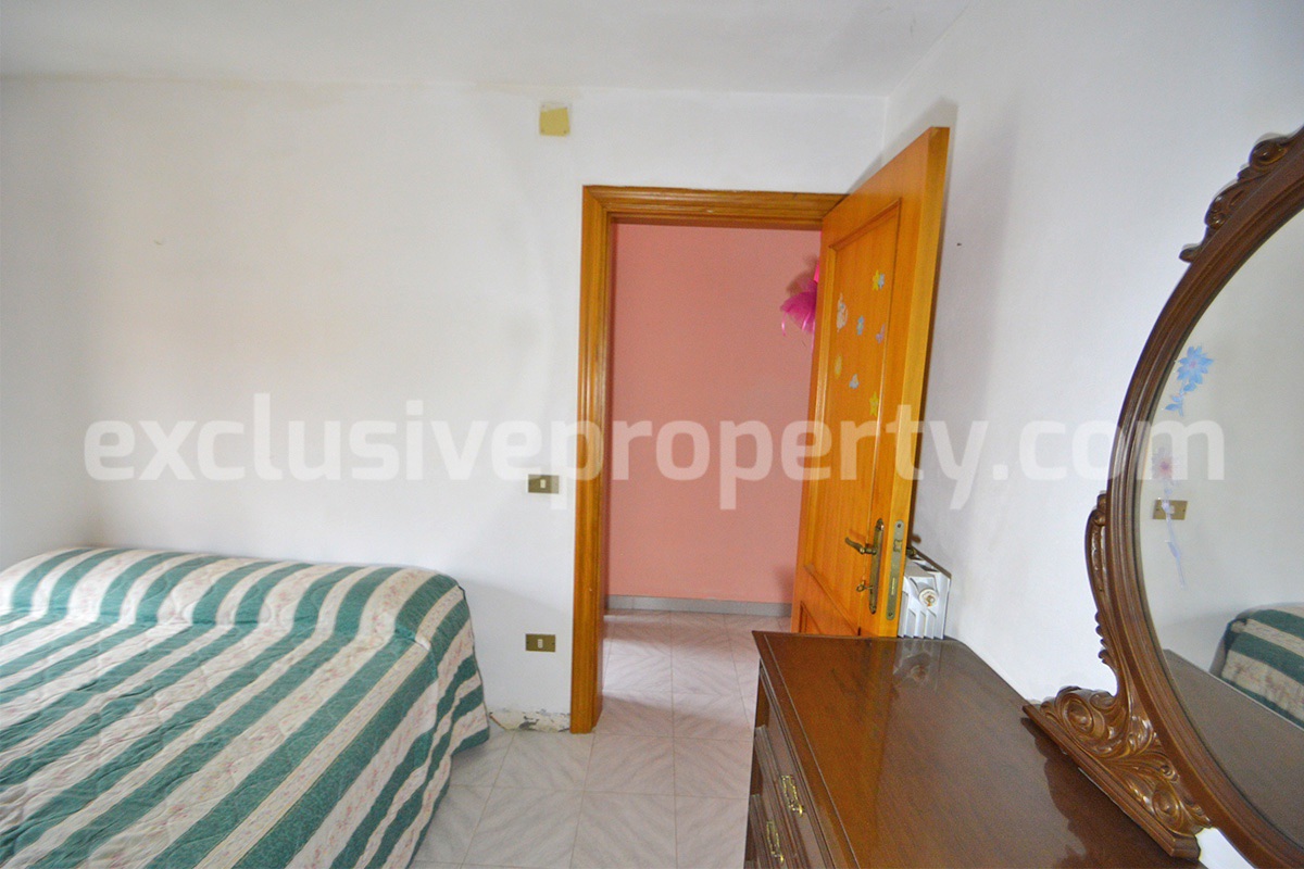 Ancient stone house with outdoor space and panoramic views for sale in Abruzzo - Italy