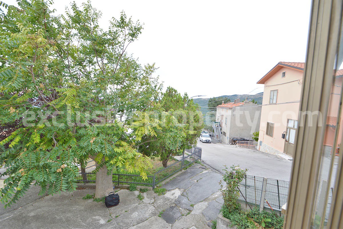 Ancient stone house with outdoor space and panoramic views for sale in Abruzzo - Italy
