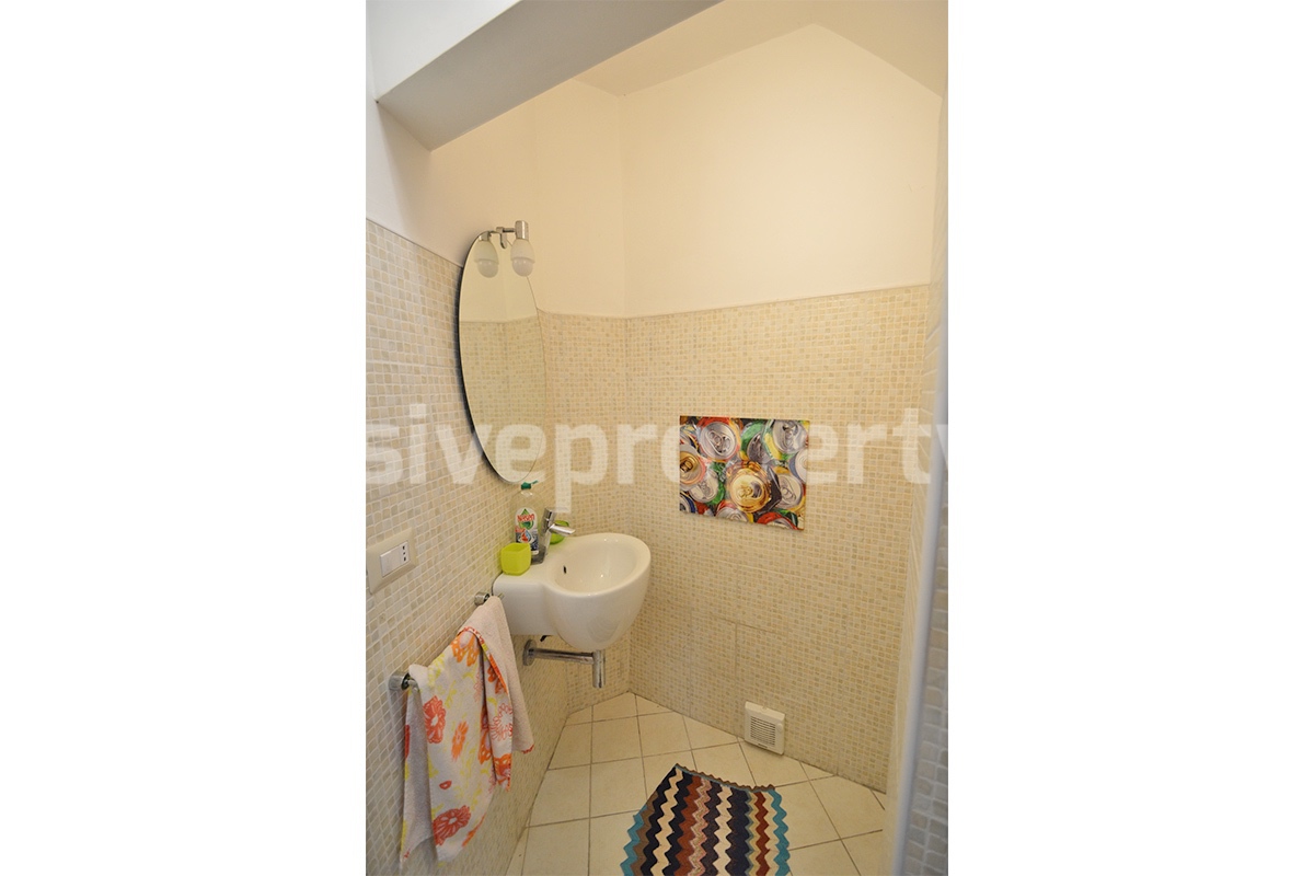 Cozy furnished town house with garden for sale in Castelmauro - Molise - ready to move in