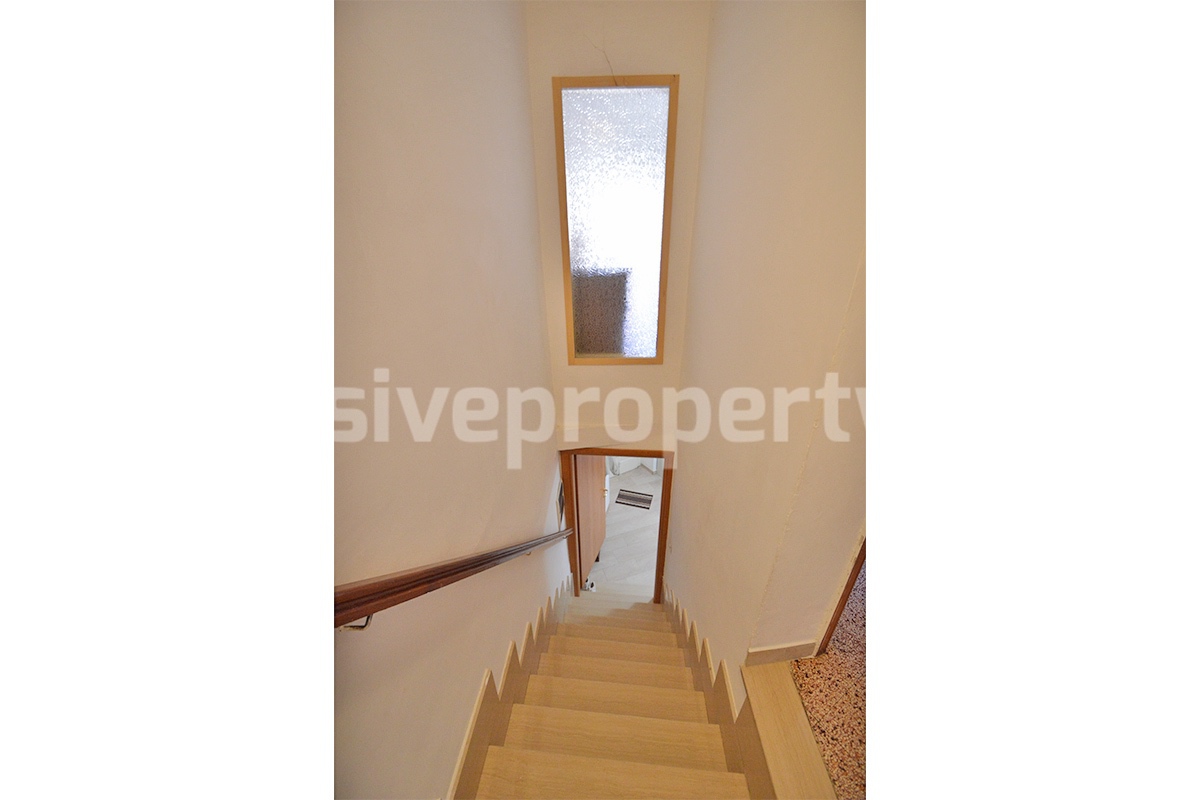 Cozy furnished town house with garden for sale in Castelmauro - Molise - ready to move in